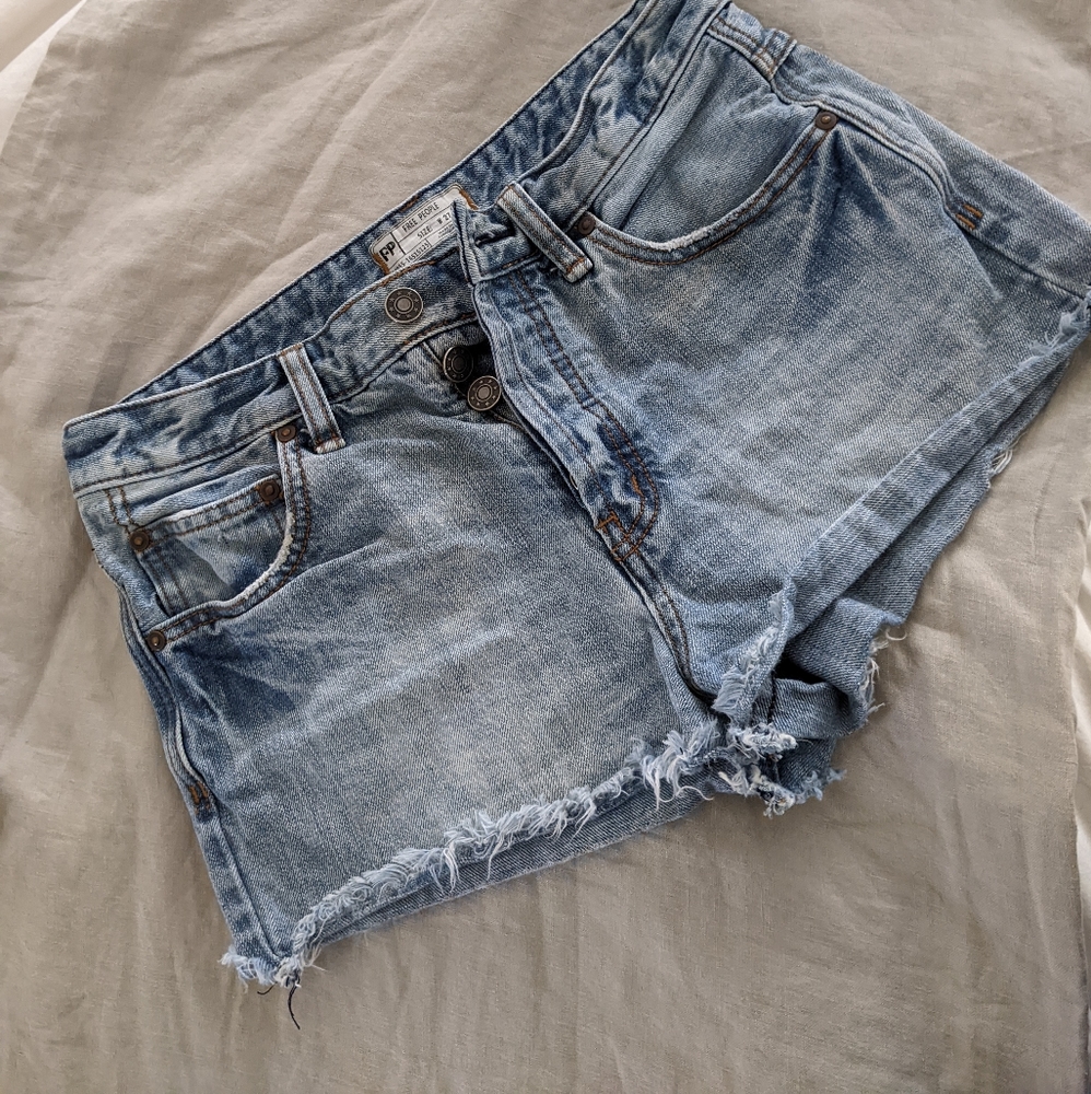 Free People Denim short-shorts